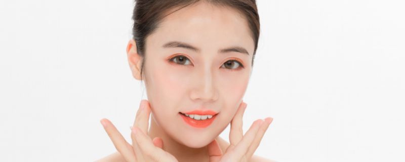 ​梦妆山茶凝时适合年龄  ​梦妆山茶凝时适合哪个年龄 