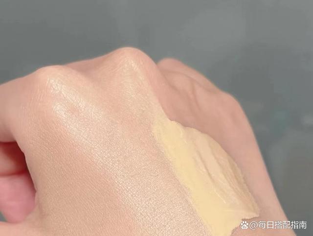 公认好用的5款贵妇粉底液：兰蔻菁纯只是其一