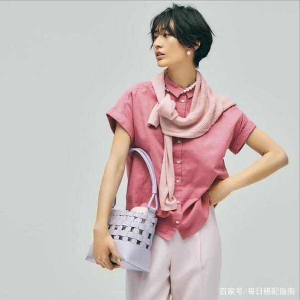 今夏流行的“日系穿法”，这4点才是精髓，3、40岁女人穿时髦又减龄！