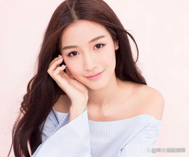 传说中的“剧抛脸”到底长什么样？看于正力捧的小花张楠