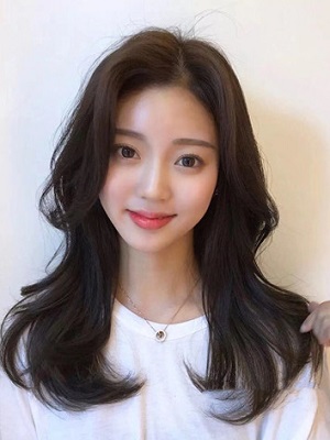 韩式中分外翻刘海怎么弄 韩式外卷发型图片