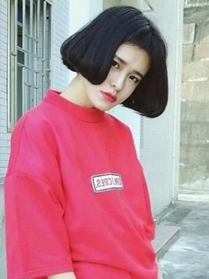 梨花烫发型图片短发  内扣齐肩梨花烫发型