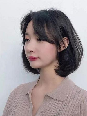2022秋季流行短发女生发型  甜美可爱显嫩