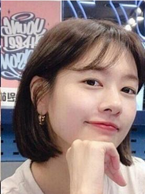 2022秋季流行短发女生发型  甜美可爱显嫩