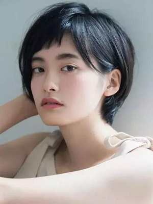 2022年女生流行发型  超时尚的短发发型图片
