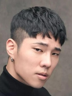 男士剪什么刘海好看图片  韩式前盖的长刘海发型图片推荐