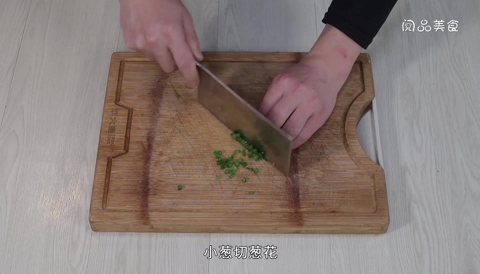 玉米炒香肠的做法 玉米炒香肠怎么做 