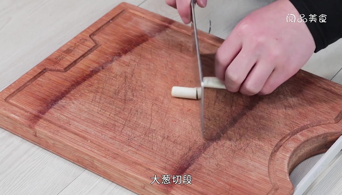 猪脚炖萝卜冬菇的做法 猪脚炖萝卜冬菇怎么做 