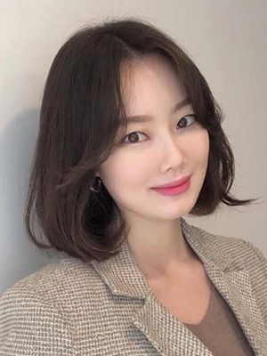 女生最新锁骨烫发型  性感优雅烫发造型