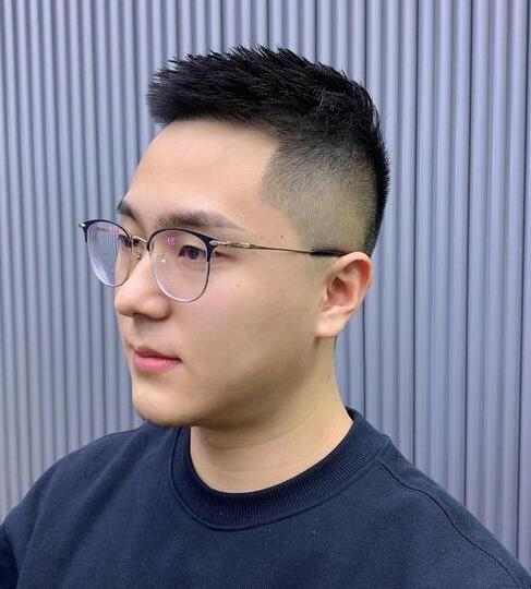 男士短发造型2022,简单干净又显帅气！