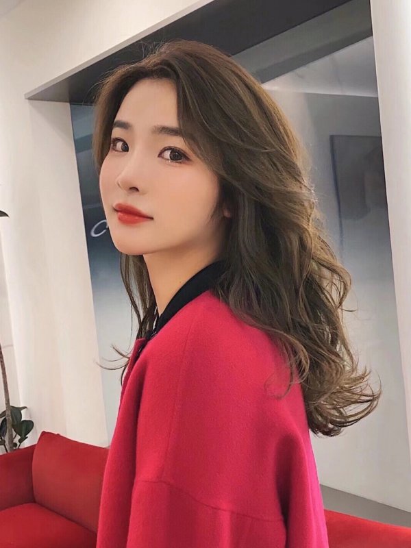中长发韩式气垫烫女人看了都喜欢