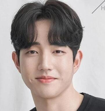韩国最流行的发型男生,男生闭着眼睛剪都好看的发型