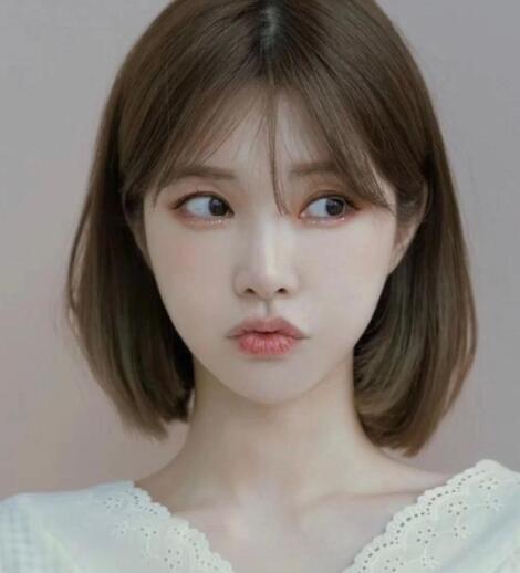 刘海发型女2021年新款,慵懒又优雅的刘海发型