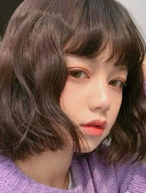 超显气质、又好看的短发  短发这样打理减龄还很瘦脸