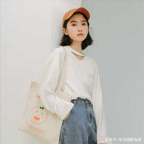 秋天穿长袖建议多穿“白色”，单穿内搭都时髦，简单好看又百搭！