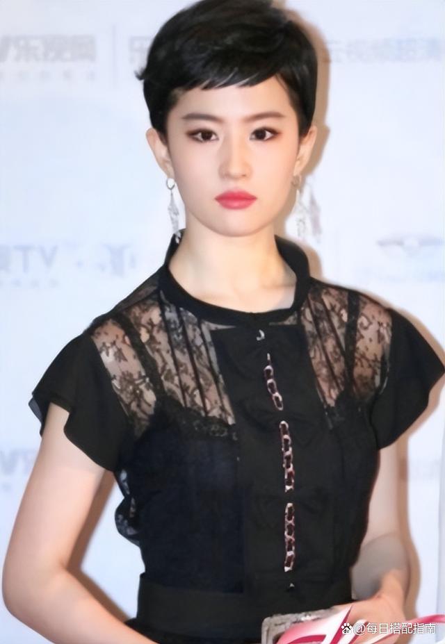 都说脸型决定发型，什么样的女生剪短发才好看？关键看这5个特征！