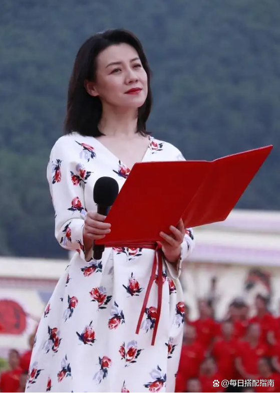 “蔡明定律”有多可怕？看完你就知道了，难怪很多女明星都逃不过！