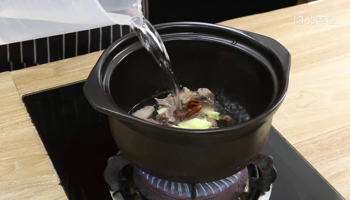 高丽参炖老鸽怎么做 高丽参炖老鸽怎么做好吃 