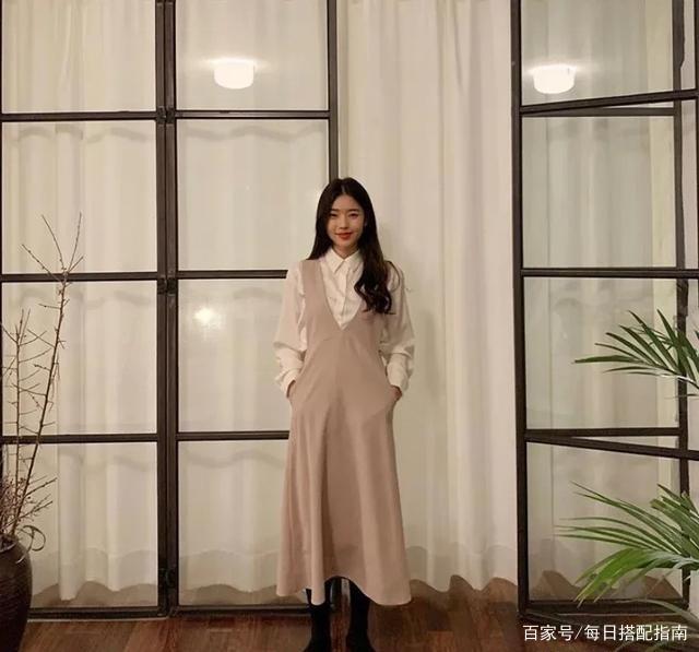 秋天如何穿好一条“连衣裙”？从款式到搭配，教你穿出优雅高级范！