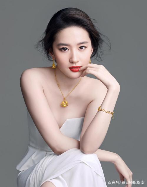 天然美女VS后天美女，女明星们的变美思路，有哪些值得我们借鉴