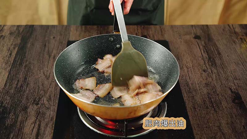 青椒回锅肉的做法 