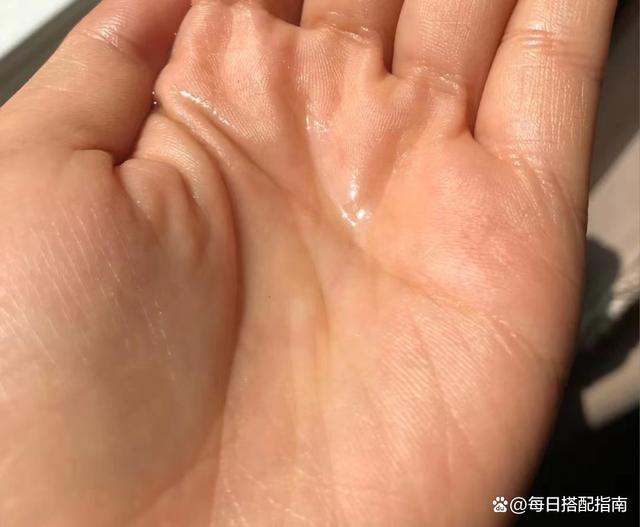 盘点几款超火的大牌精华水：SK2高度滋养，兰蔻精华水