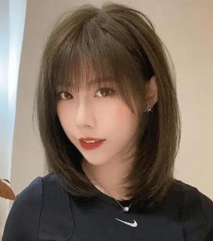 最近流行的直发发型2022,你离女神发型只有一步之遥!