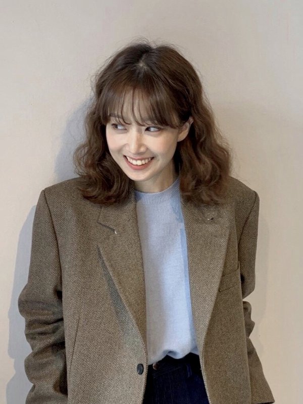 女生一定要尝试的中长发烫发，太美啦