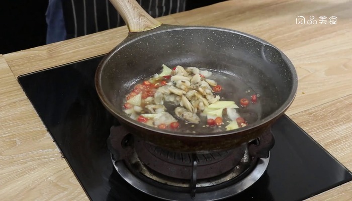 花甲肉炒韭苔的做法 花甲肉炒韭苔怎么做好吃 