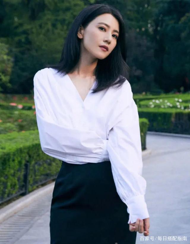 秋天，上班通勤怎么穿？选对款式和穿法，轻松穿出优雅好气质！
