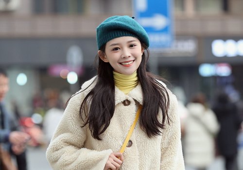 30岁女生长发怎么梳显年轻 对比证明直发最减龄 关键还好打理