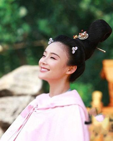 古代发髻怎么盘 古装发髻的盘法简单