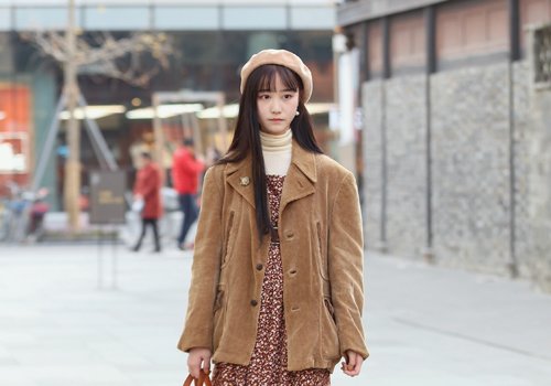 30岁女生长发怎么梳显年轻 对比证明直发最减龄 关键还好打理