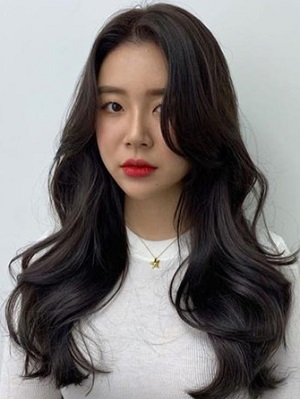 冬天女生留什么发型好看 2022冬季最流行的发型女