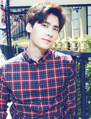 超帅男生发型短发造型  简单干练男人味的发型