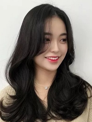 长发显小的烫发发型图片推荐