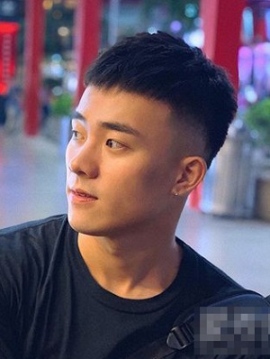 2022超帅气的男生短发  时尚清爽帅气十足