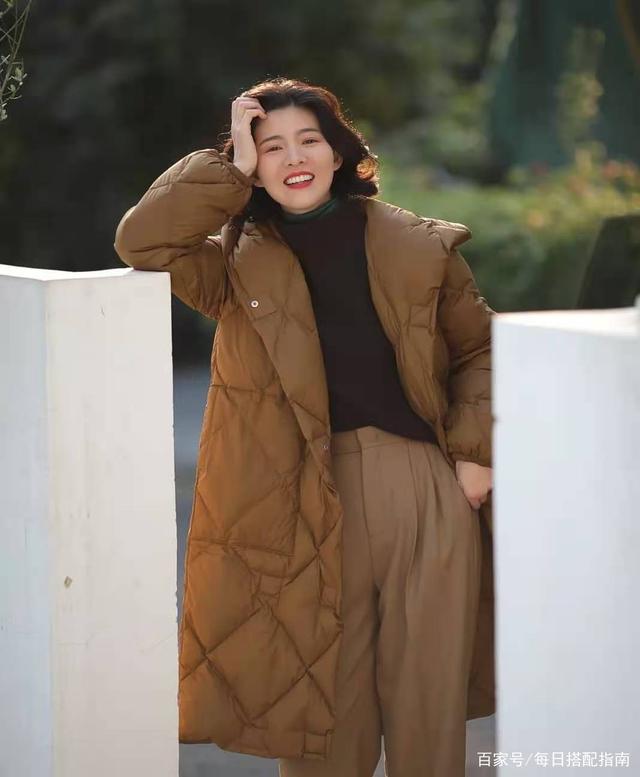 “羽绒服”怎样穿出高级范？一选对颜色，二搭对内搭，三配对鞋子