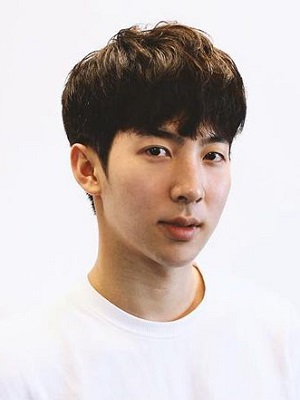 秋季男生剪什么发型好看 2022最潮男发型图片