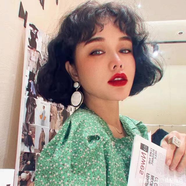 卷发才是发型的天花板，尤其是今年流行的这5款，适合不同特质的女生哦！