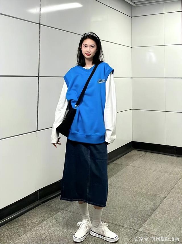 春天，别总穿阔腿裤！学会这样穿裙子，显瘦显腿直，微胖女生也能驾驭！