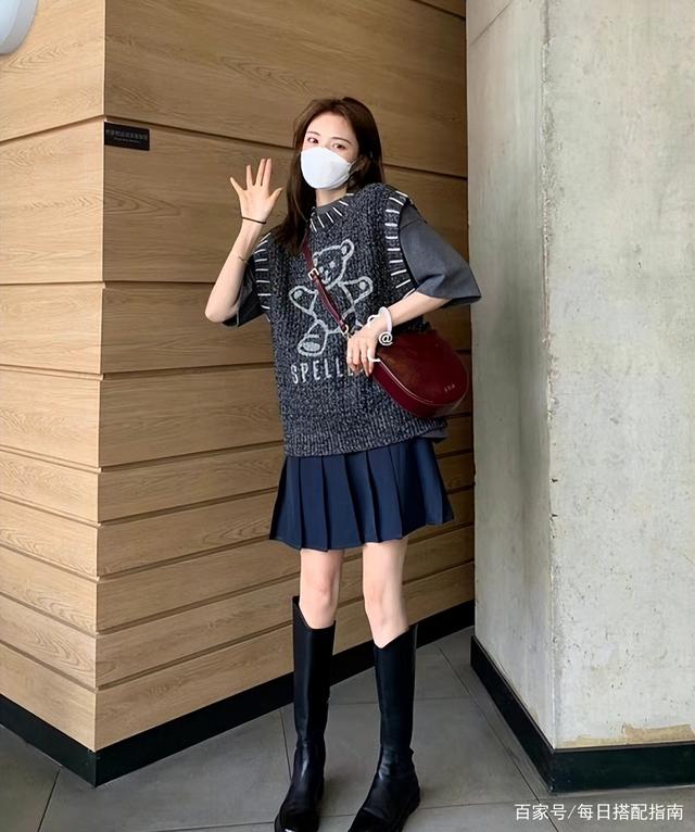 春天，别总穿阔腿裤！学会这样穿裙子，显瘦显腿直，微胖女生也能驾驭！