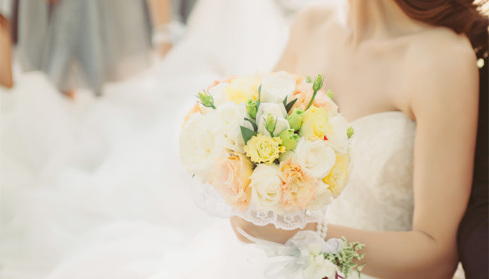 婚纱是男方买还是女方买 结婚婚纱是男方买还是女方买 