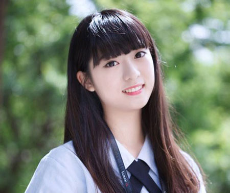 女学生中长直发清纯发型图片