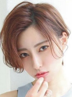 头大的女生适合什么发型  头大女生短发发型图片