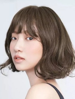 脸长的女生适合什么发型  修饰脸型的甜美清新发型