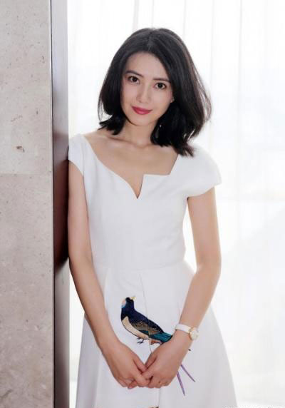 高圆圆女神气质锁骨发发型图片 温柔恬静女神