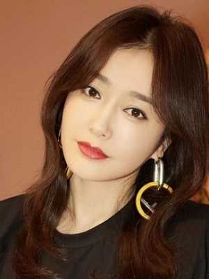 2022年最流行的发型有哪些  中长发图片女2022最新款