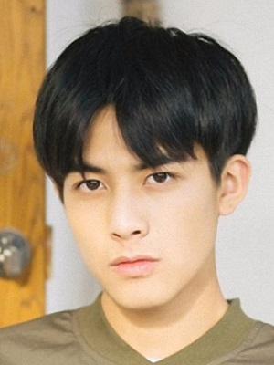 2022短发男生清爽发型  男生最帅发型图片