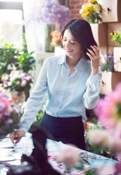 高圆圆女神气质锁骨发发型图片 温柔恬静女神